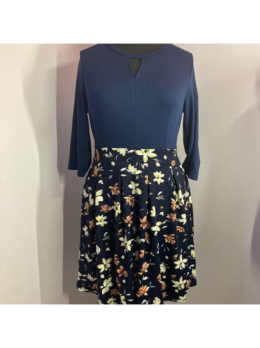 IHot Dress, Size XL, NWT